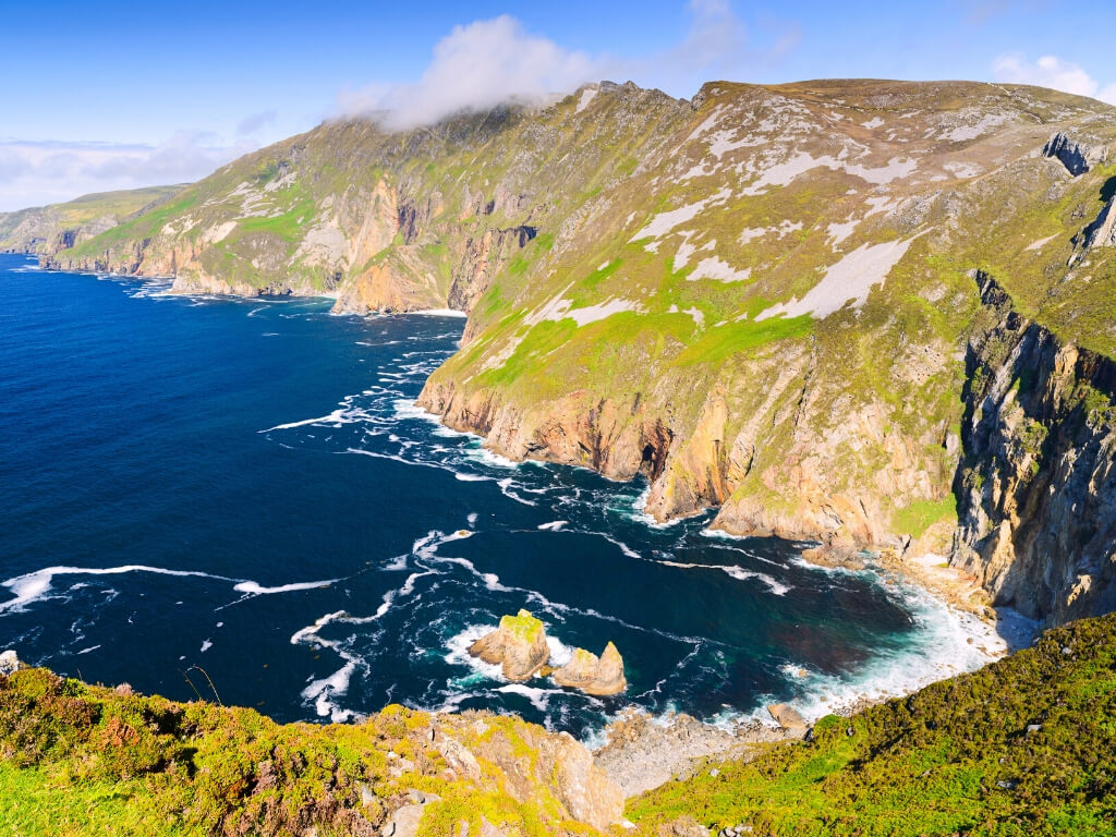 A landscape picture of the Slieve League cliffs in County Donegal in Ireland