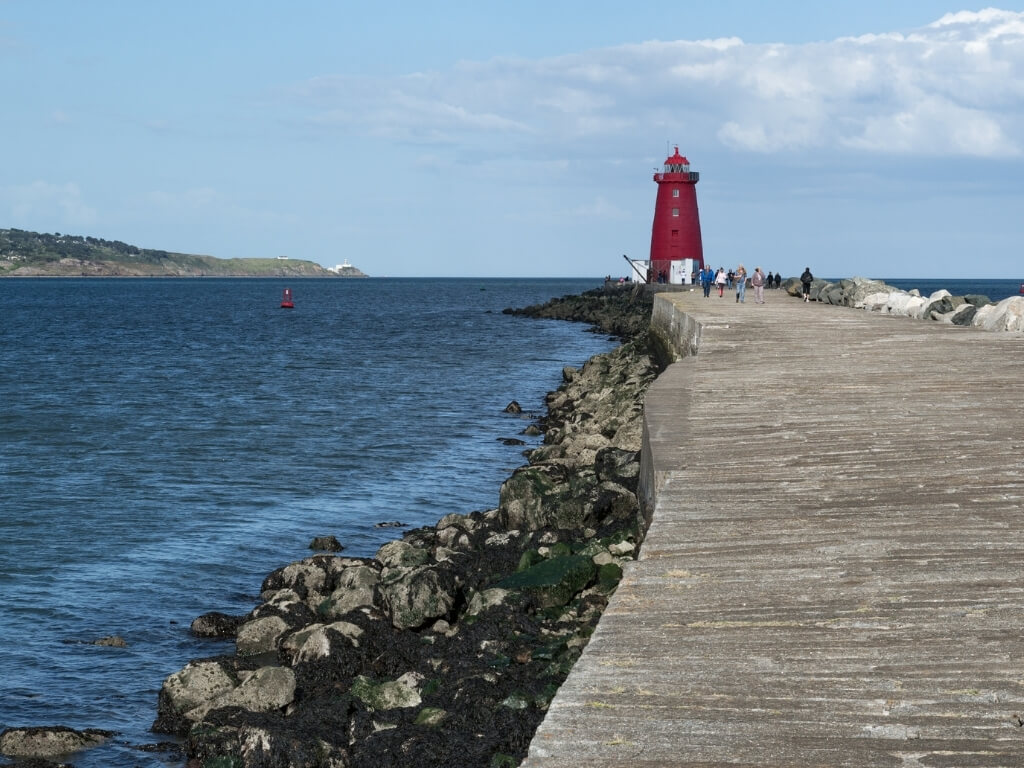 A picture of the walkway leading to the Poolbeg Lighthouse in Dublin Bay