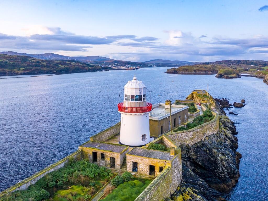 A picture of the Rotten Island Lighthouse looking towards Killybegs Harbour