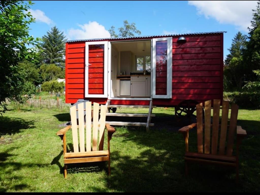 A picture of one of the The Shepherd's huts at Ballyroe