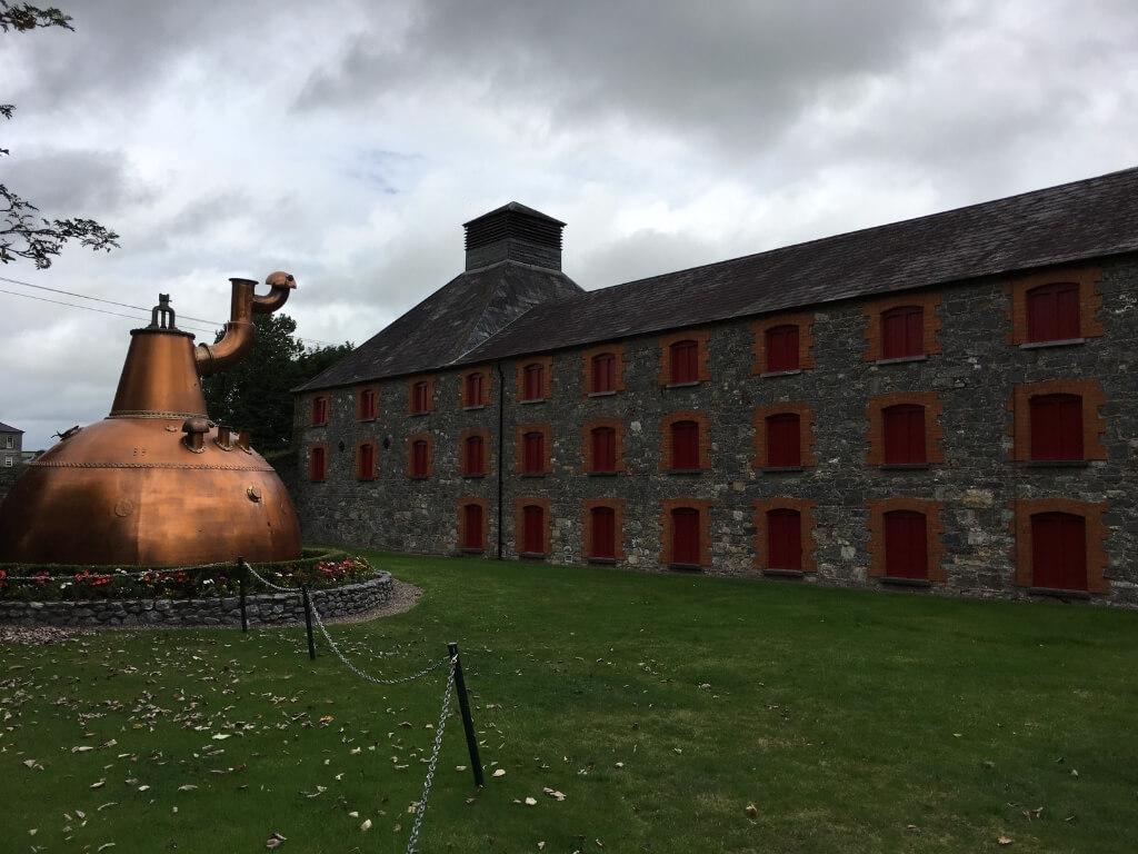 A picture of a copper stil outside the Jameson Experience at the Midleton Distillery