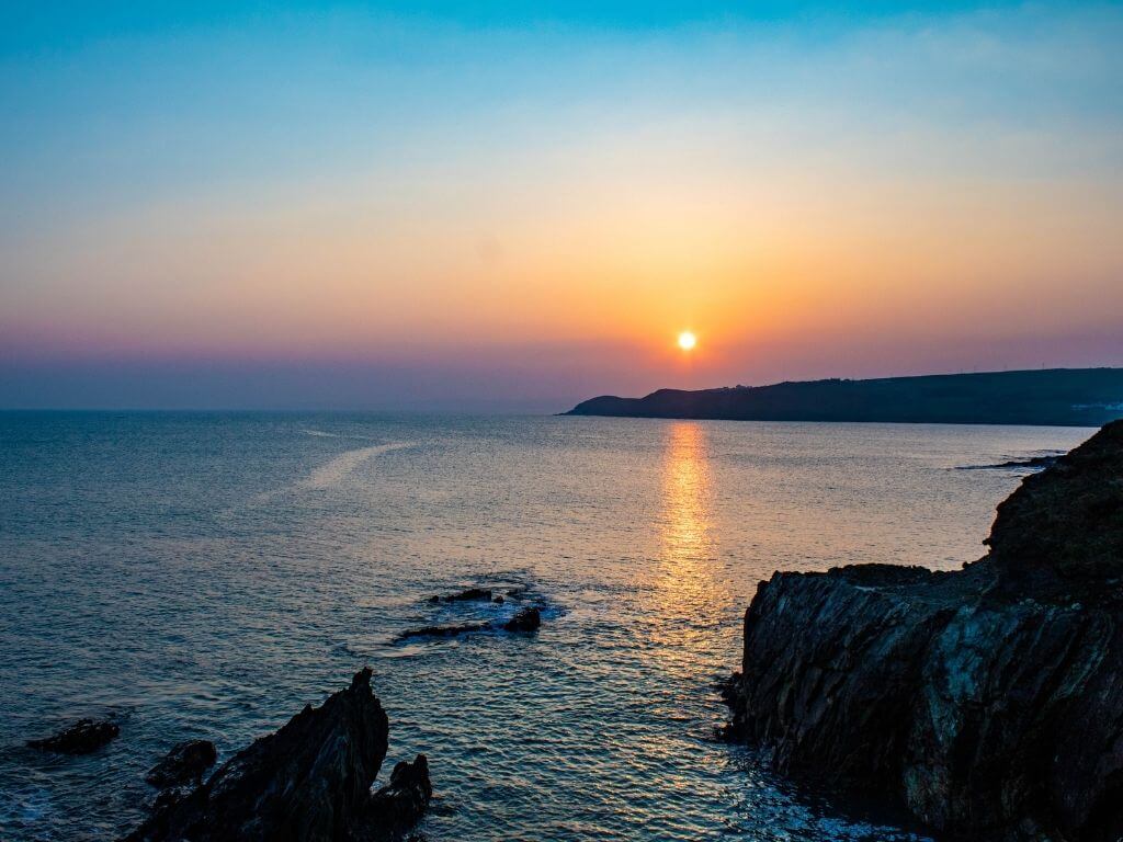 A picture of the sea along the cliff tops at Clonakilty, Cork