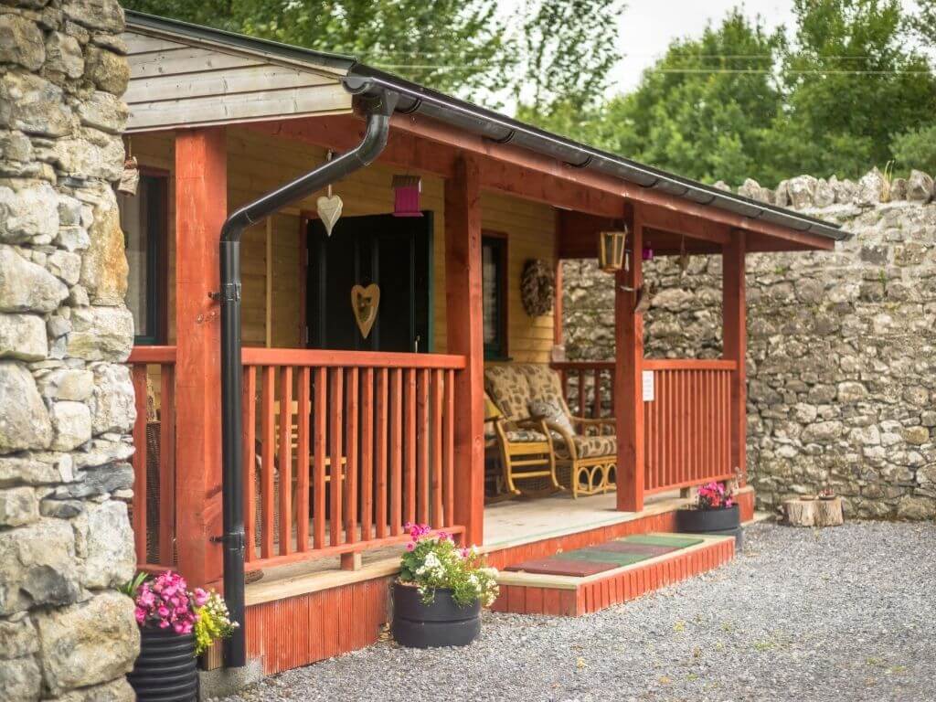 A picture of the exterior of the glamping cabin at Galway Glamping