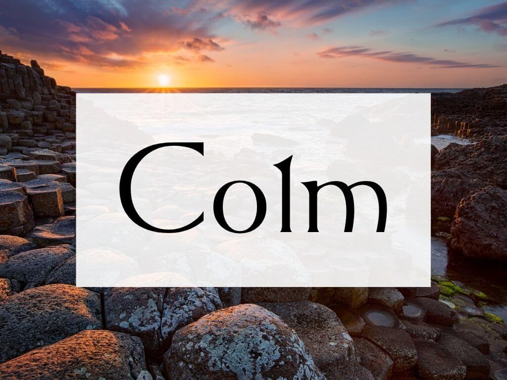 A picture of sunset over the Giants Causeway with a textbox containing the Irish word Colm