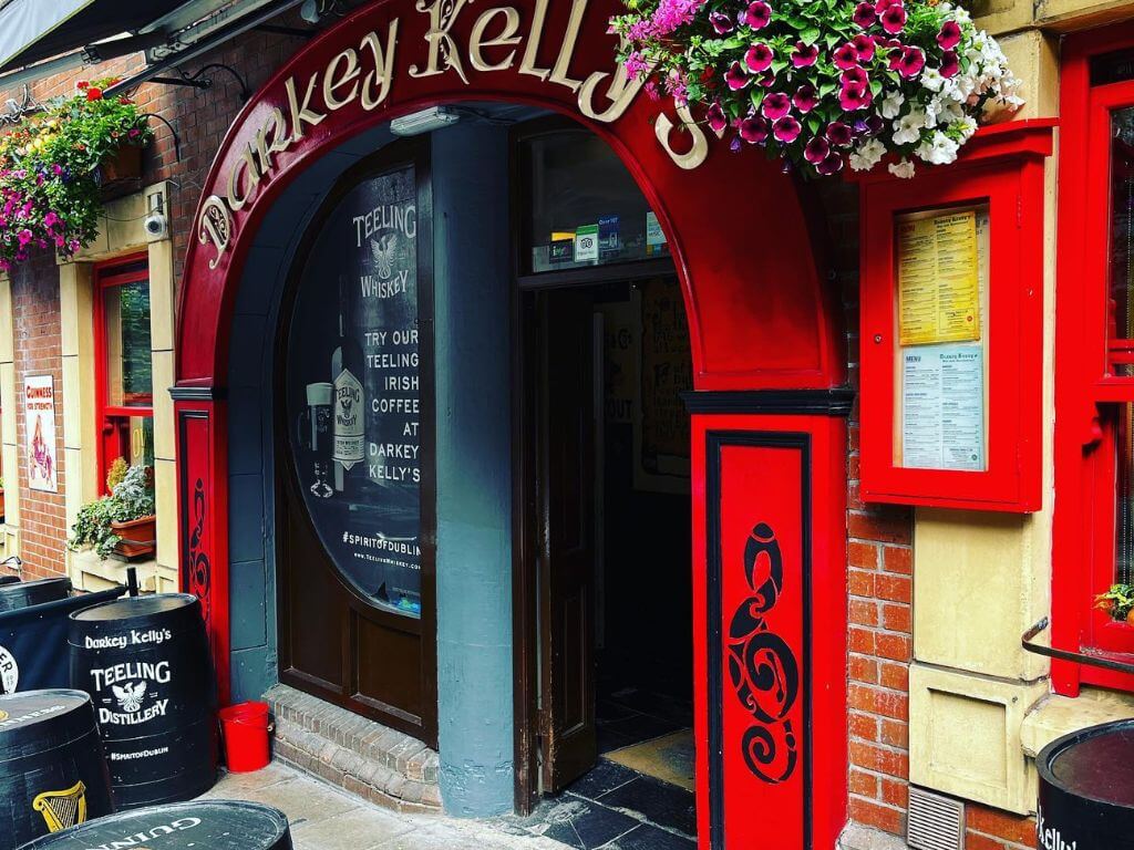 A picture of the entrance to Darkey Kelly's pub in Dublin, Ireland
