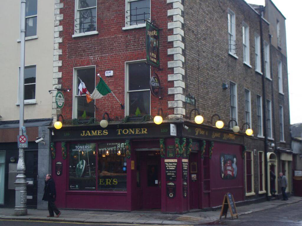 A picture of the outside of James Toner pub in Dublin