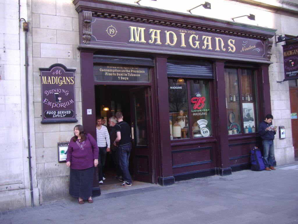 A picture of the front and entrance of Madigan's pub, O'Connell Street, Dublin